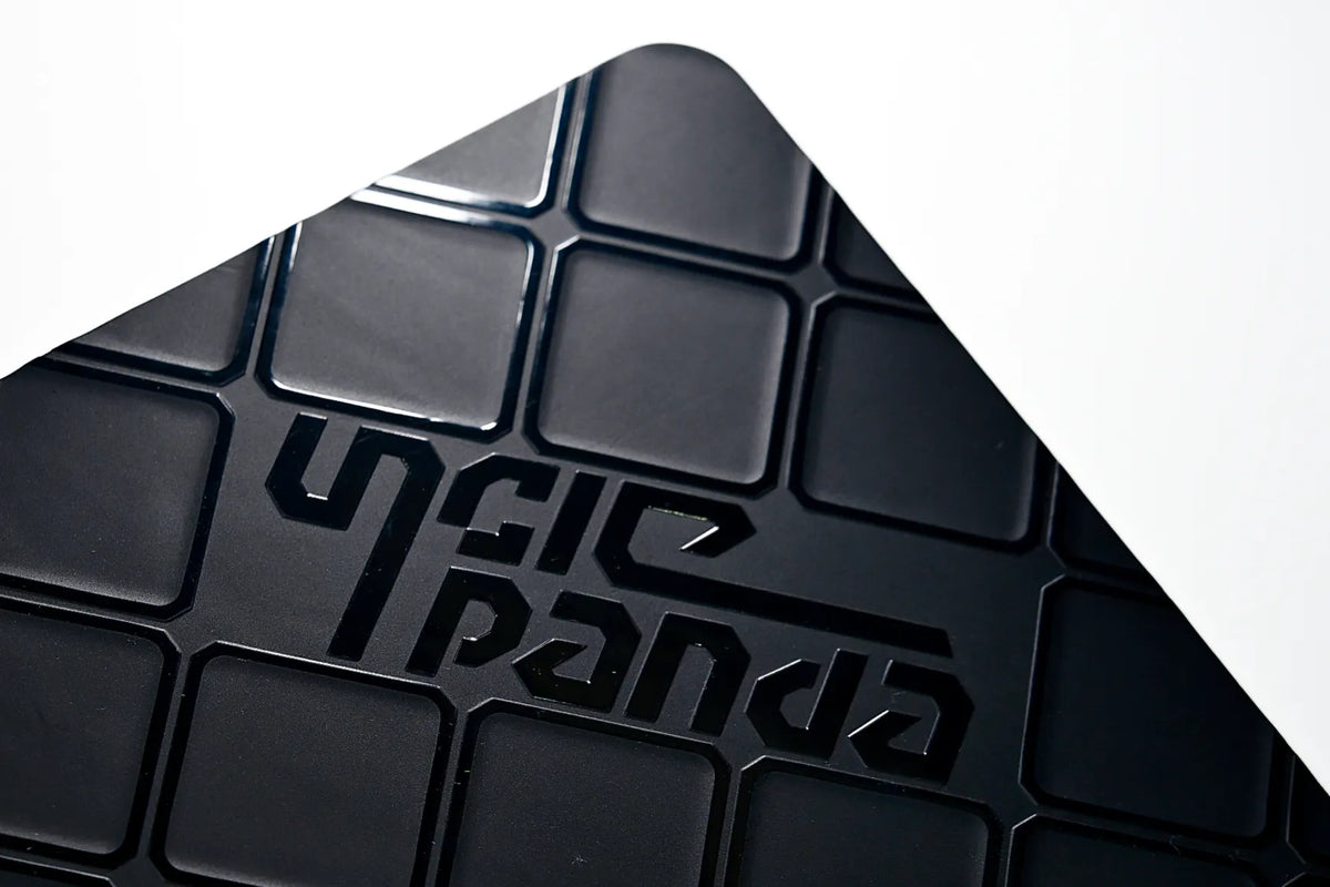 Uncle Panda Crimsnow Glass Mousepad Silicoen Base