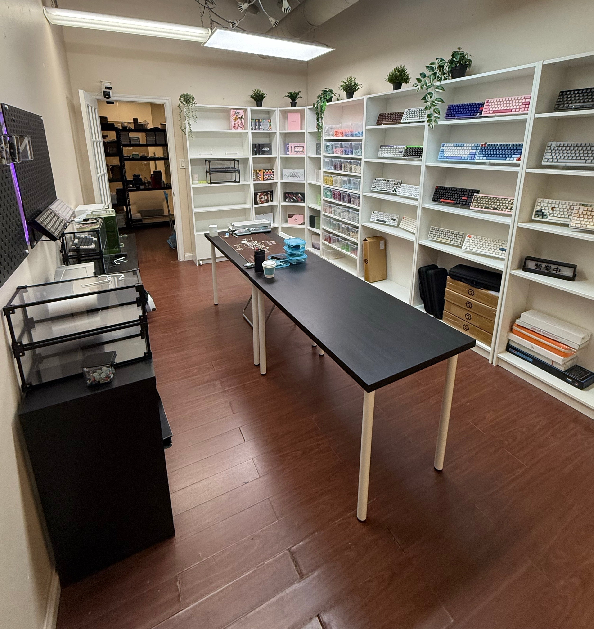 Toronto KeyboardMan Physical Store - Toronto KeyboardMan