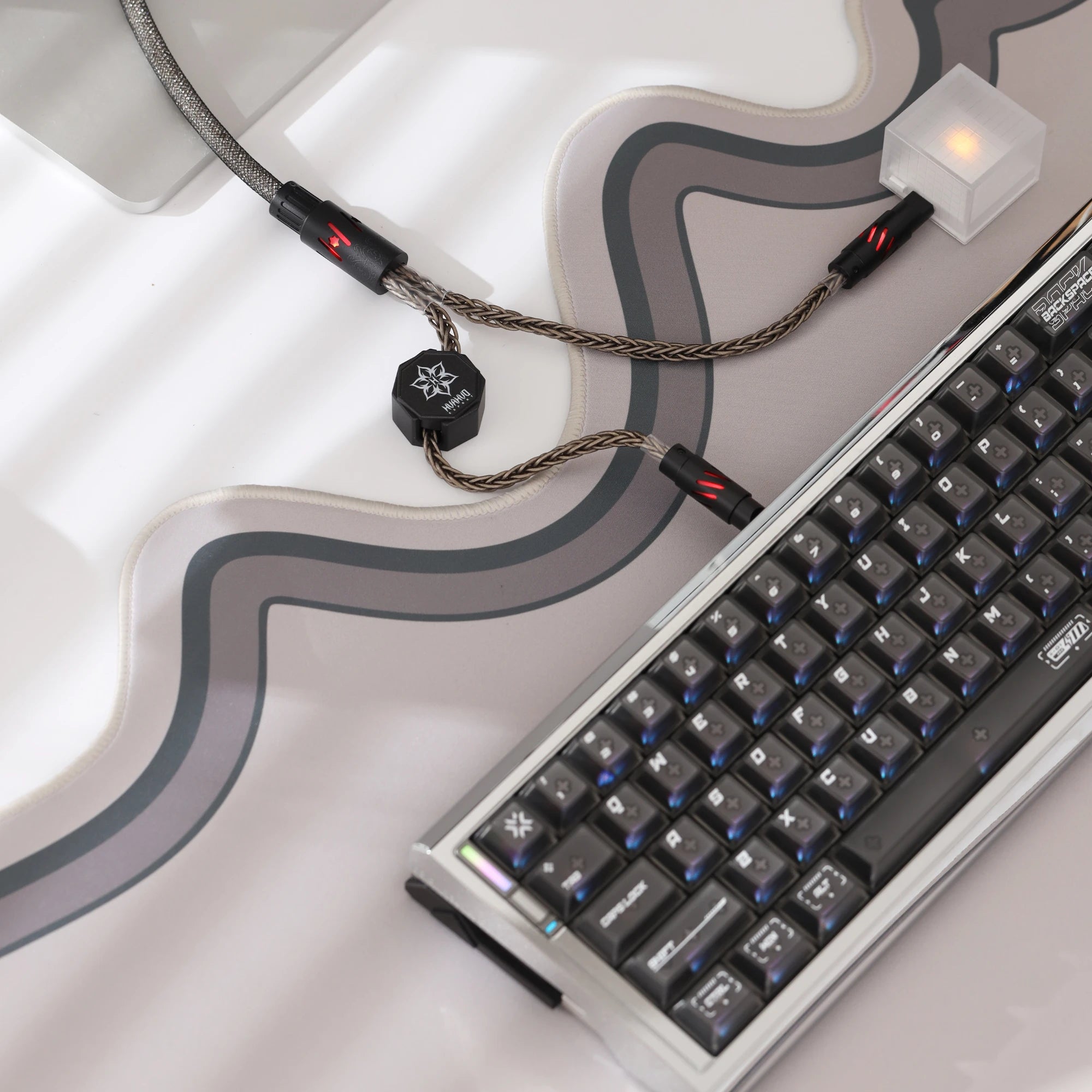 KeyboardMan Spark Spilt Dual 8K Gaming Cable Black