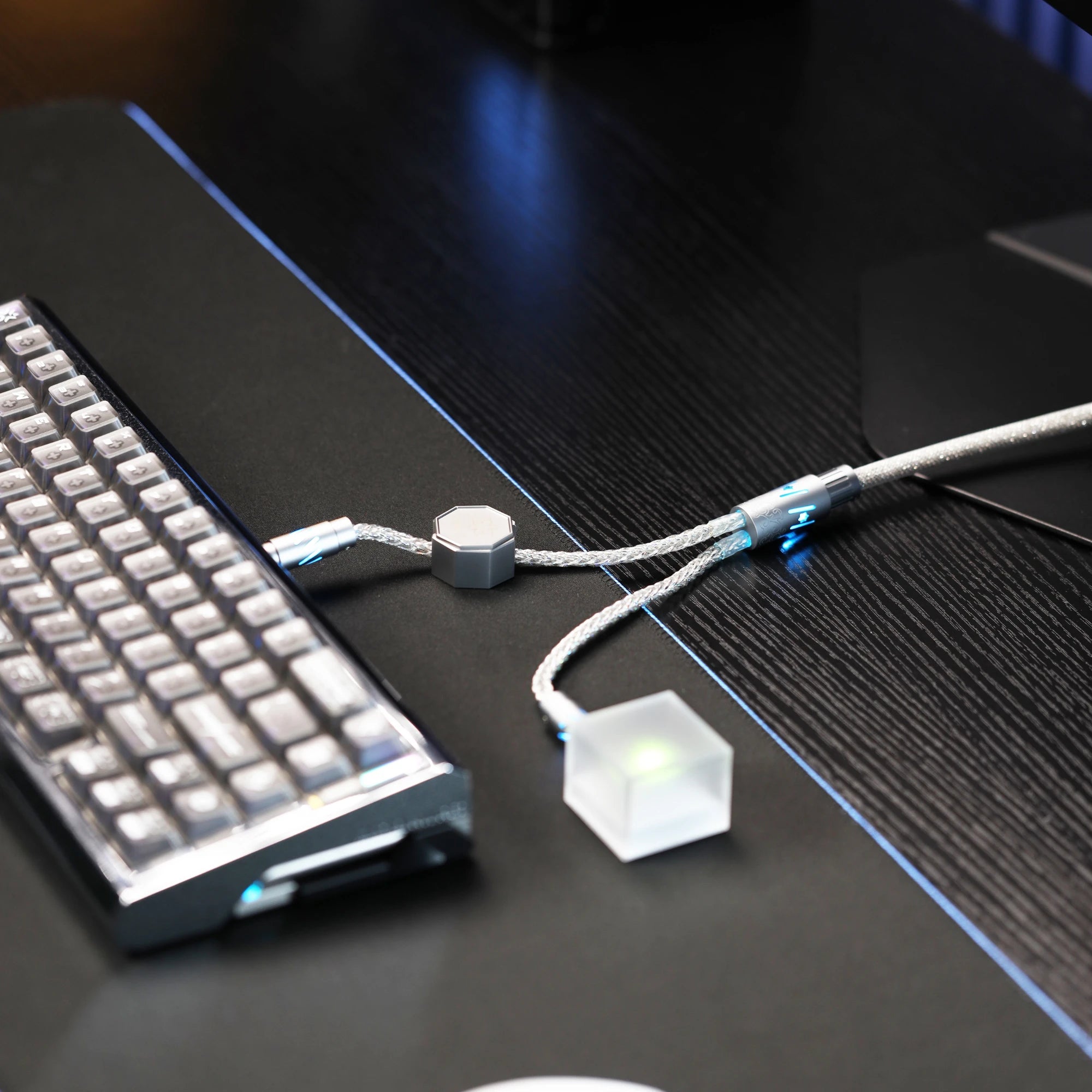 KeyboardMan Spark Spilt Dual 8K Gaming Cable White