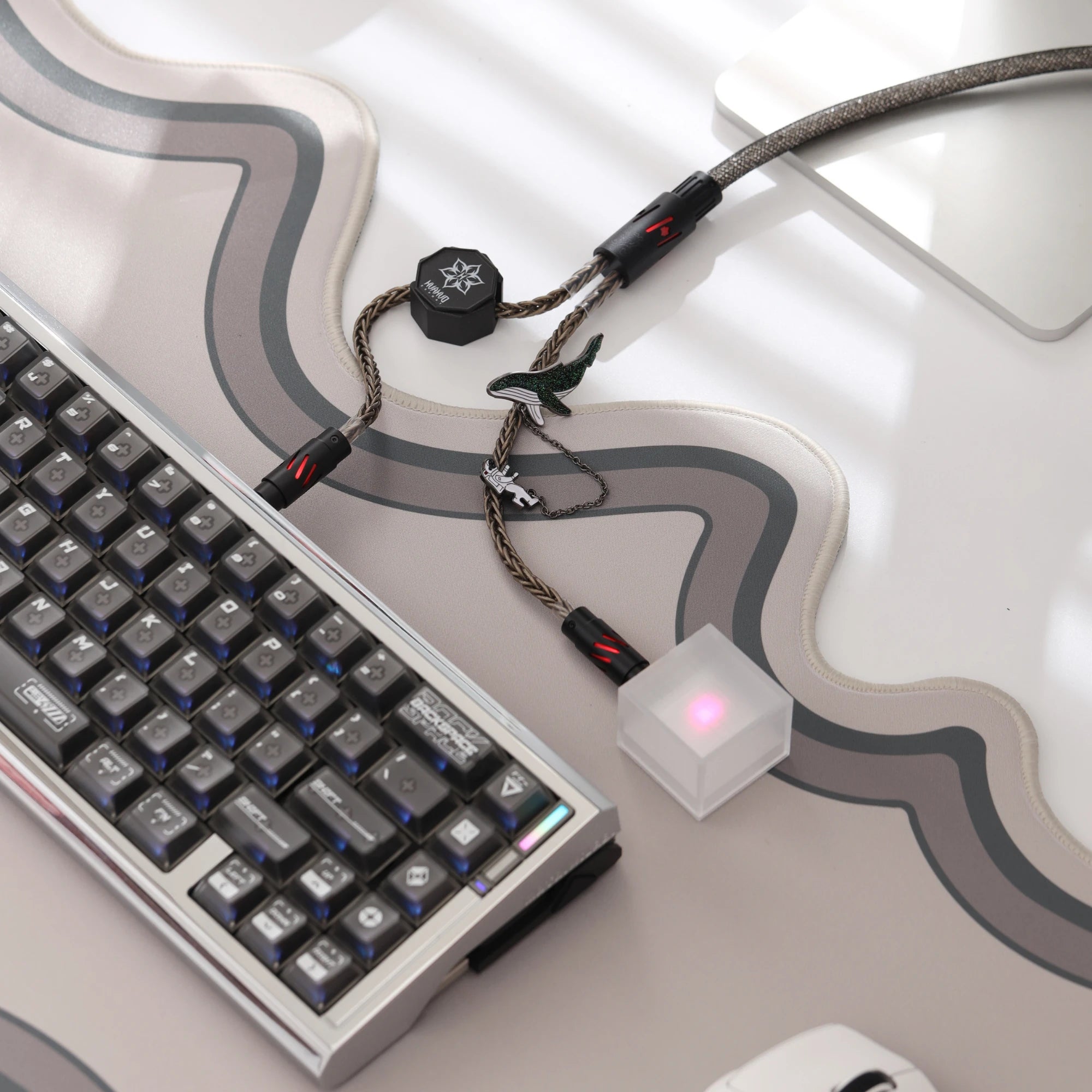 KeyboardMan Spark Spilt Dual 8K Gaming Cable Black