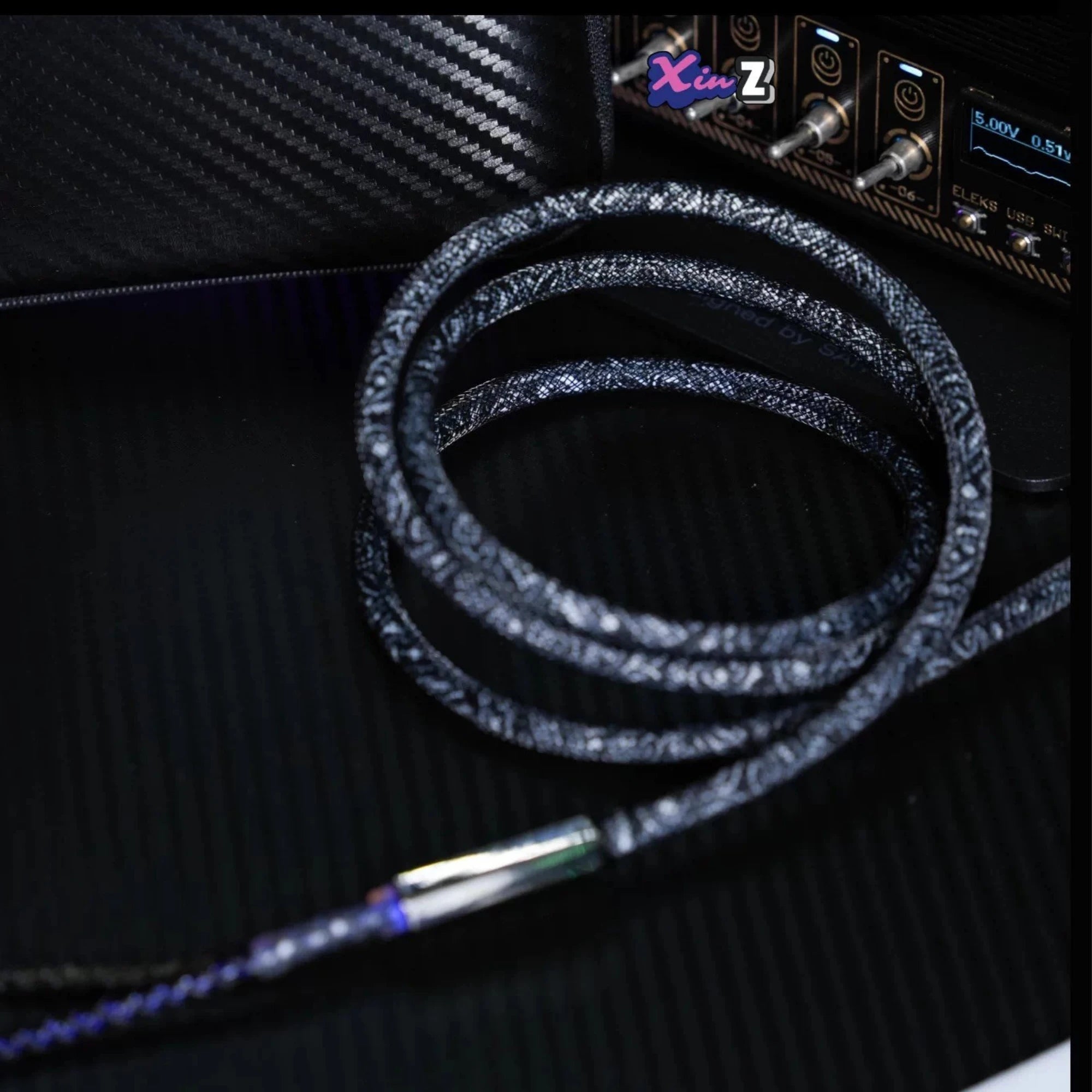 Spark Lite Dual Split 8K Cable Paisley